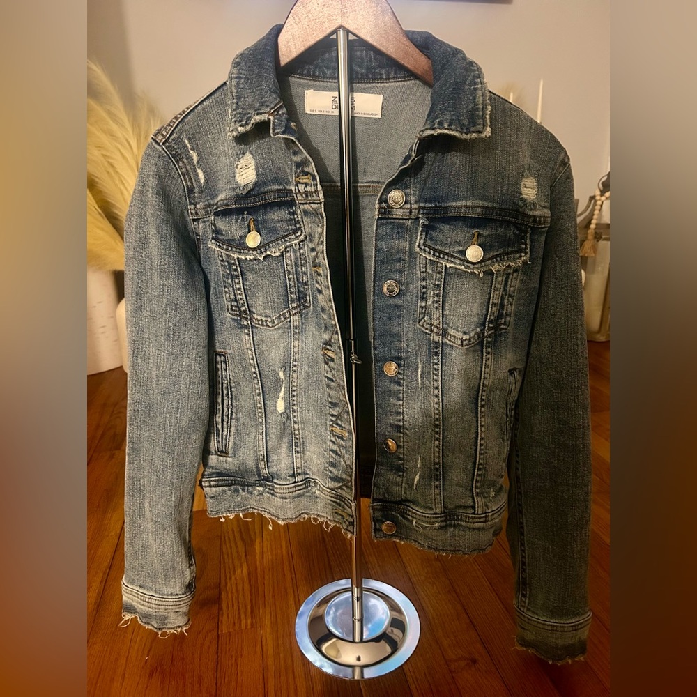 Zara Women's Distressed Denim Jacket